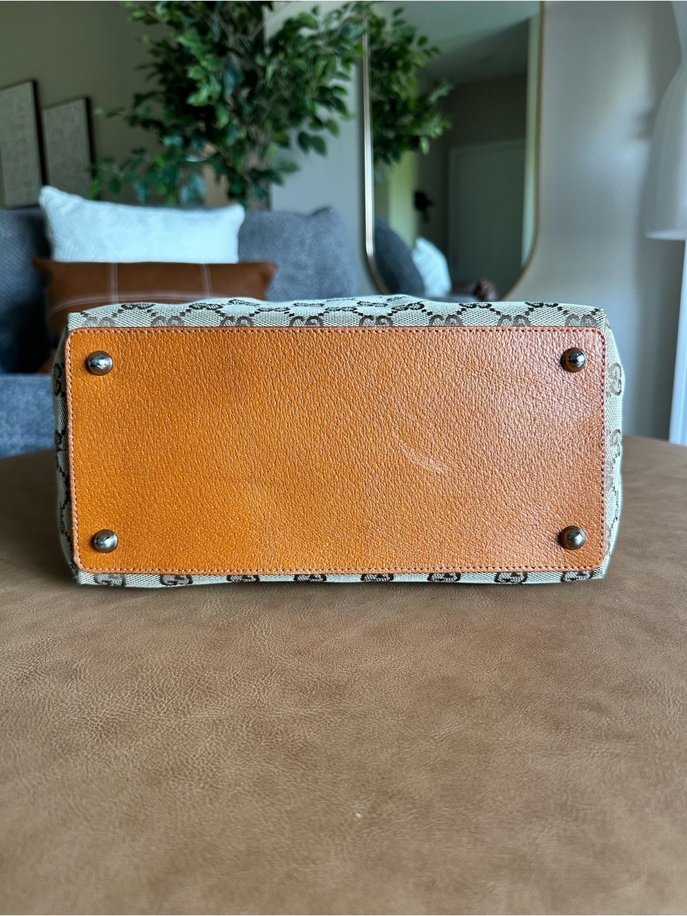 AUTHENTIC Gucci Beige GG Canvas Tote with Brown Leather Handles and Orange Trim - Picture 3 of 9